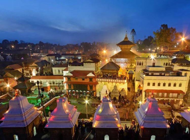 आज महाशिवरात्रि पर्व,  आराध्य देव भगवान् शिवको पूजा–आराधना गरी मनाइँदै