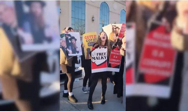 अमेरिकामा सहज सबन्ध बिच्छेदको माग गर्दै  ‘सेक्स हडताल सुरू