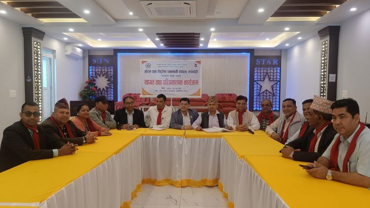 गुम्बाले पर्यटक राख्ने र विमानस्थल पूर्ण संचालन नभए होटल बन्द हुन्छनः होटल व्यवसायी