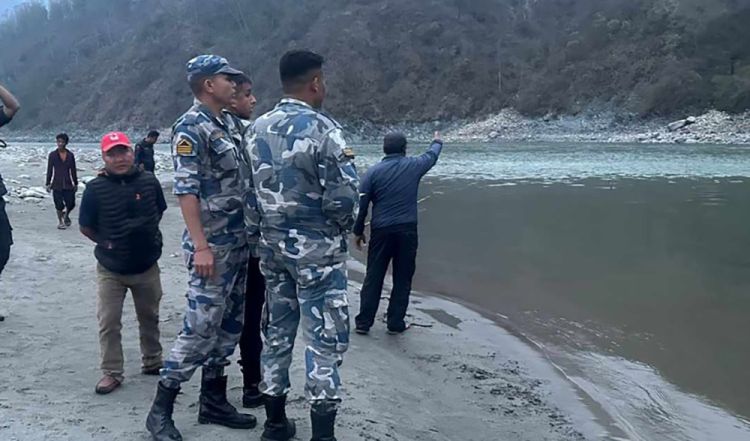 सुनकोशीमा बेपत्ता दुईको शव फेला, एक जना अझै बेपत्ता