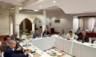 अर्थमन्त्री पुनले आगामी बजेटबारे पूर्वअर्थमन्त्रीहरूसँग लिए सुझाव 