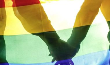 इराकी संसदले समलिङ्गी सम्बन्धलाई अपराध मान्ने विधेयक पारित गर्यो