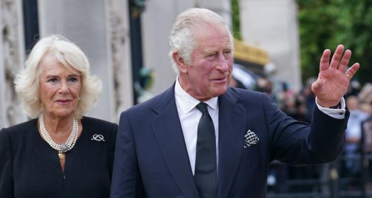  छिट्टै सार्वजनिक जीवनमा फर्किदै बेलायतका राजा चार्ल्स तृतीय