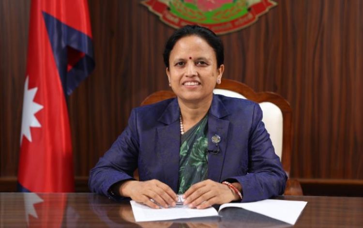 भन्सार छलेर आउने मोबाइलको ‘ग्रे मार्केट’ व्यवसायीले नै रोक्नुपर्छ : सञ्चारमन्त्रीशर्मा 