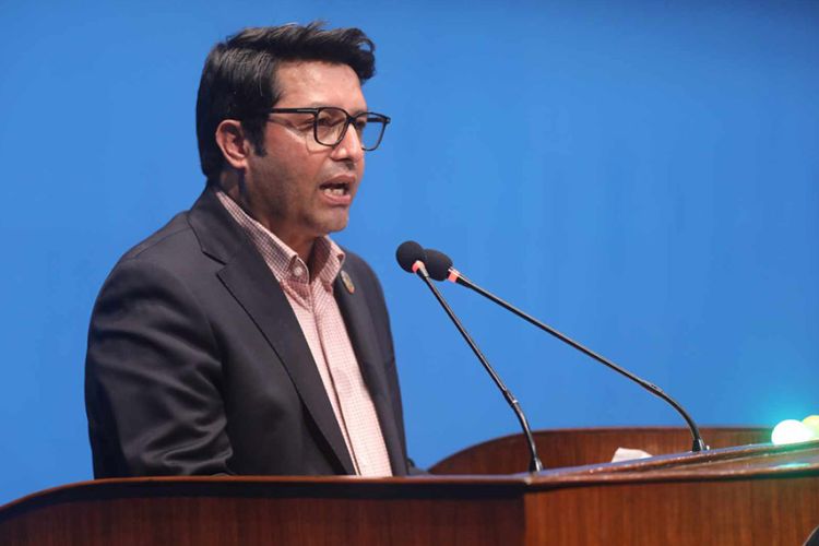 सिंहदरबारभित्र निर्माणाधिन संसद् भवनभित्र ‘बार’ निर्माण गरौँ : सांसद बजगाईं