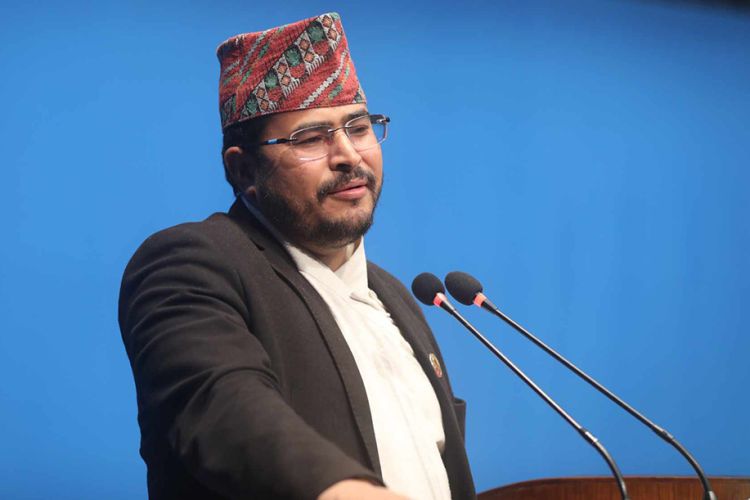 तपाइँ झापा र धनुषाको मात्र मन्त्री हो भन्दै ज्ञानेन्द्र शाहीको महासेठलाई प्रश्न