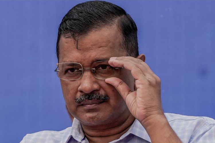 अरविन्द केजरीवालको संकट बढ्दै, सीबीआईले हिरासतमा लियो