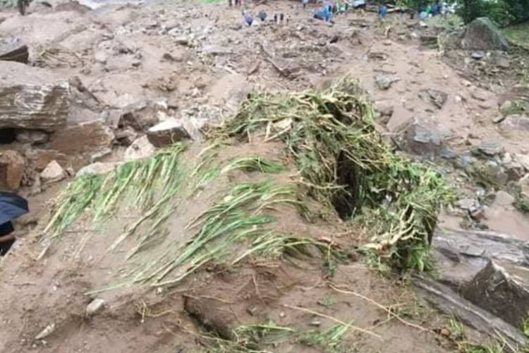 बागलुङ, स्याङ्जा र गुल्मीमा पहिरोः ९ जनाको ज्यान गयो  