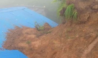 पहिरोले घर पुरिँदा कास्कीमा सात जनाको मृत्यु