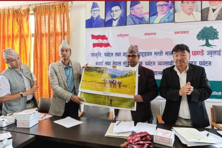  मन्त्रालयको काममा १८ घण्टा खटिएको छु, परिणाम आउनेगरी काम गर्छु : पर्यटनमन्त्री पाण्डे