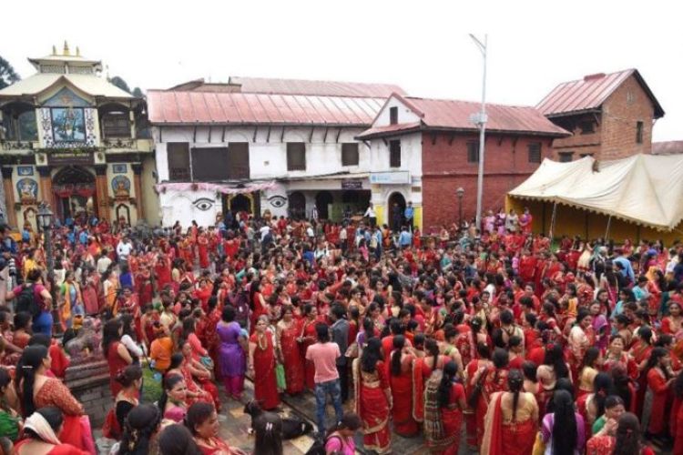 आज साउनको अन्तिम सोमबार,  देशभरका शिवालयहरुमा भक्तजनको घुइँचो