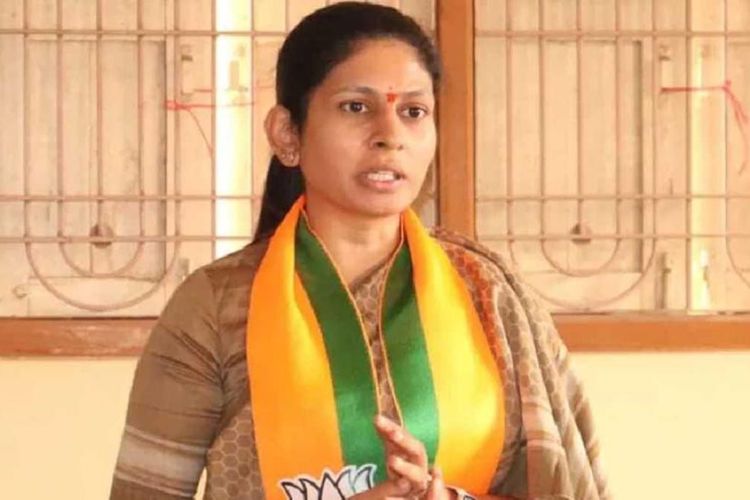 आँबुखैरेनी बस दुर्घटनाः घाइते यात्रीहरूलाई भेट्न भारतले केन्द्रीय मन्त्रीलाई पठाउँदै