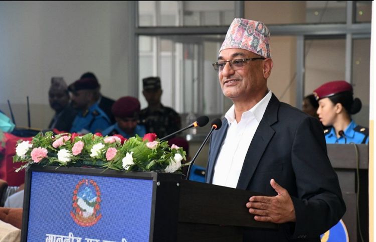जनताको मुद्दा बोक्न प्रहरीहरुलाई गृहमन्त्री लेखकको निर्देशन