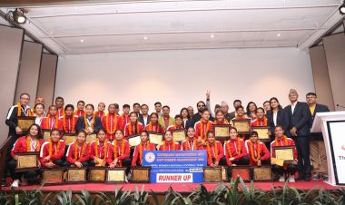  महिला फुटबल टिमलाई काठमाडौँ महानगरले दियो २५ लाख पुरस्कार