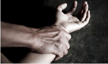  एक व्यक्ति जसले आफ्नी  श्रीमतीलाई परपुरुषबाट गराए ७२ पटक बलात्कार 