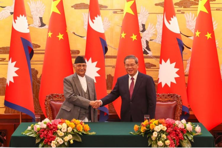  नेपाल र चीनबीच दुई मुलुकका प्रधानमन्त्रीको दुई पक्षीय वार्ताः ८ सहमतिपत्रमा हस्ताक्षर 