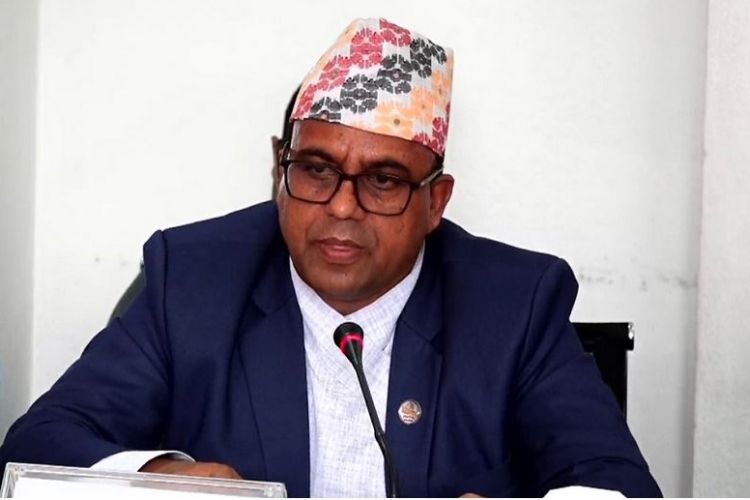 पर्यटनमन्त्री पाण्डेले गरे नेपालगन्जको निर्माणधिन विमानस्थलको निरीक्षण