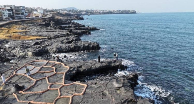 दक्षिण कोरियाको दक्षिणी रिसोर्ट टापु जेजुमा ३८ जना भियतनामी पर्यटक बेपत्ता 