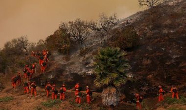 अमेरिकी आगलागीमा ज्यान गुमाउनेको संख्या २४ पुग्यो