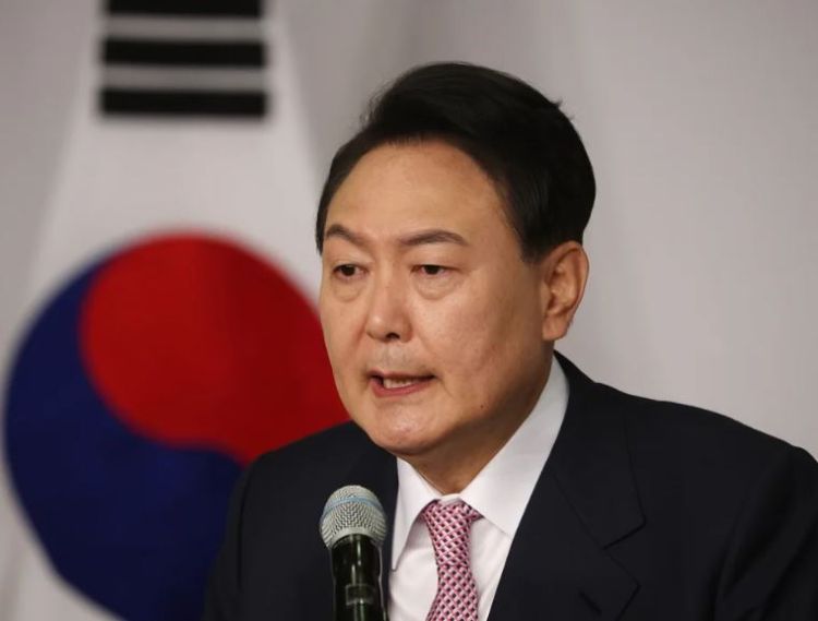 दक्षिण कोरियाको राष्ट्रपति पक्राउ, बयान दिन इन्कार