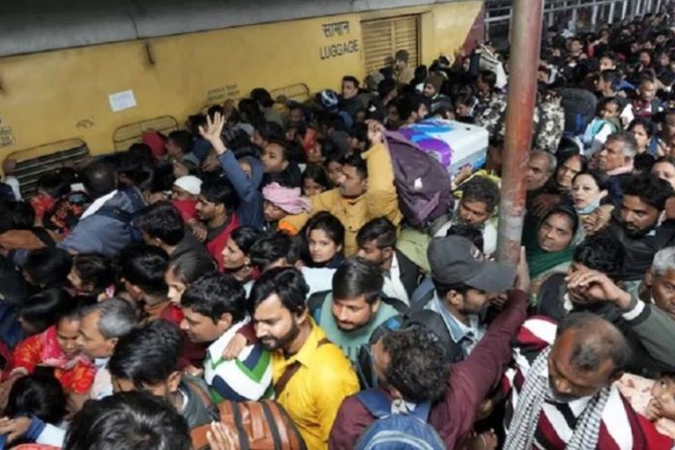 रेलवे स्टेसनमा भागदौड हुँदा मृत्यु हुनेको सङ्ख्या १८ पुग्यो
