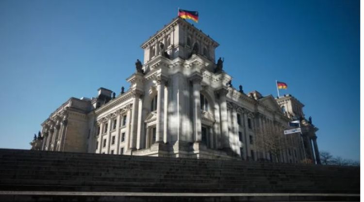 जर्मन संसदः आप्रावासी माथी कडा प्रतिबन्ध लगाउने प्रस्ताव अस्विकृत