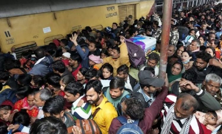 रेलवे स्टेसनमा भागदौड हुँदा मृत्यु हुनेको सङ्ख्या १८ पुग्यो