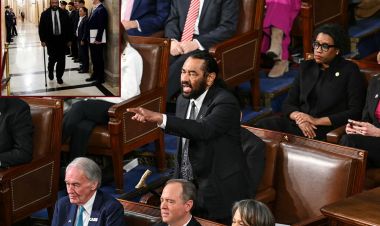 सम्बोधनका क्रममा ट्रम्पलाई अवरोध गर्ने डेमोक्रेट सांसदलाई बाहिर निकालियो