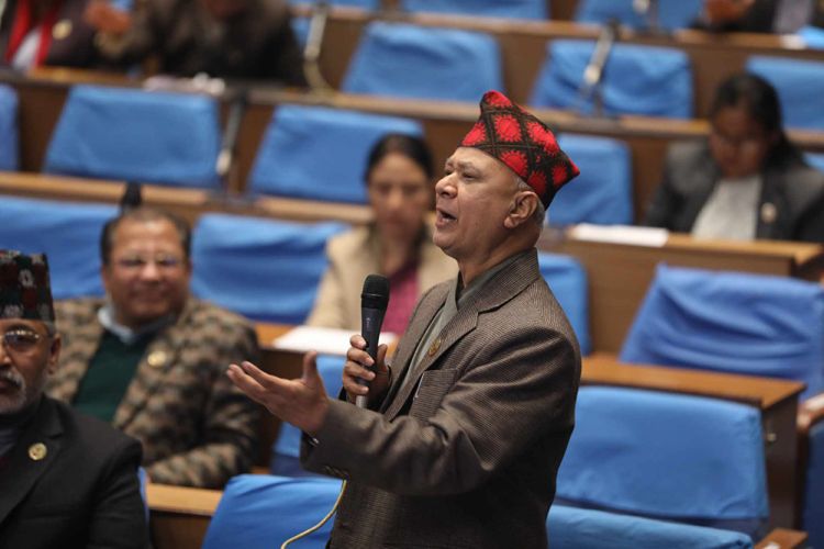 ज्ञानेन्द्र शाहीलाई रघुजी पन्तको सुझावः 'बहस गर्ने हो भने इतिहास पढेर आउनु’ 