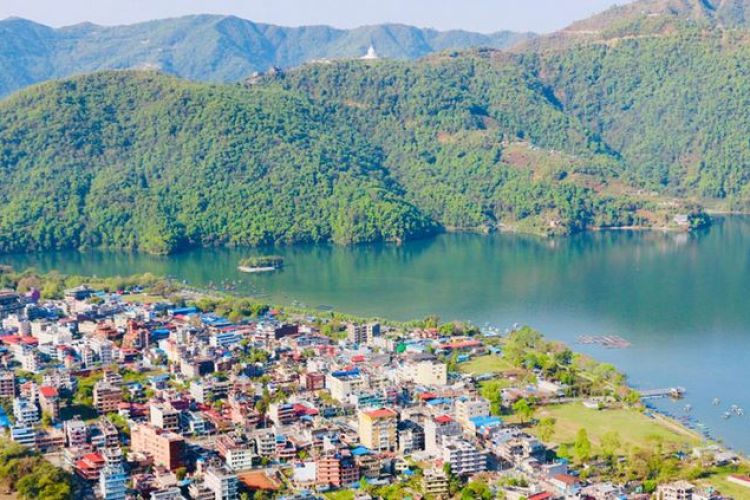 नयाँ वर्षलाई लक्षित गर्दै पोखराका होटलमा पर्यटकलाई २० प्रतिशत सहुलियत