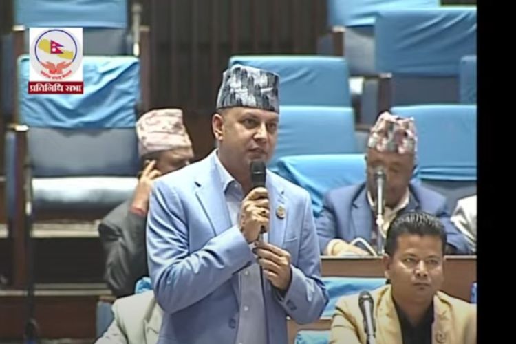 सिन्धुपाल्चोकमा समातिएको २२ लाखकाे अबैध भेप भाटभटेनी साहुको, कारबाहीको माग