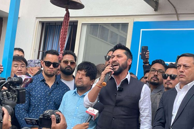 यो दुई तिहाईको सरकारले मलाई जिउँदै छोडेको छ, यही नै मेरो जित हो : रवि लामिछाने 