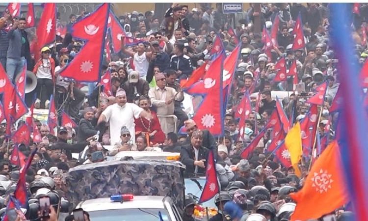 सडकमा फोहोर गरेको भन्दै राप्रपालाई काठमाडौं महानगरद्वारा एक लाख जरिवाना