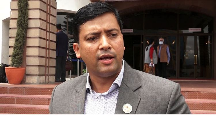 केही दिनयतादेखि पूर्वराजाको उक्साहटबाट संविधानविपरीतका काम भए : महेश बर्तौला