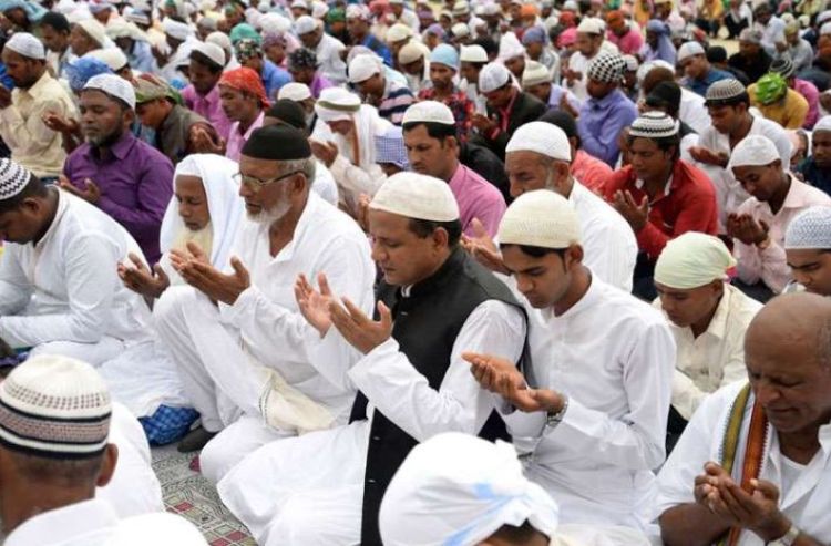  आज इद उल फित्र मनाउँदै इस्लाम धर्मावलम्बी, सरकारले दियो सार्वजनिक बिदा