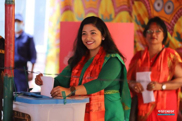 उपमेयर सुनिता डंगोल भइन् वर्ल्ड इकोनोमिक फोरमको योङ ग्लोबल लिडर