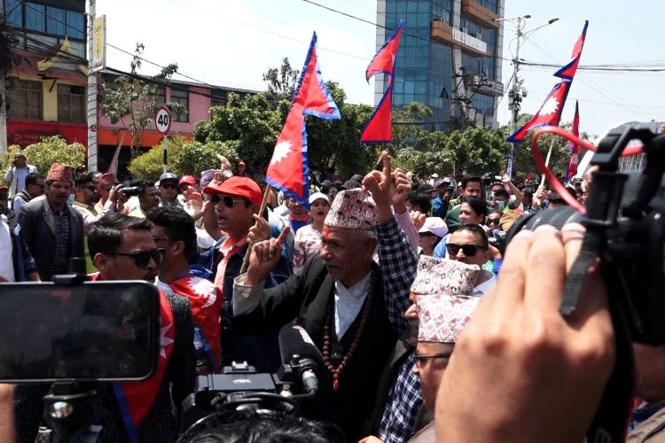 राप्रपाको प्रदर्शन विजुलीबजार केन्द्रित, सांसदहरु सिंहदरबारमा