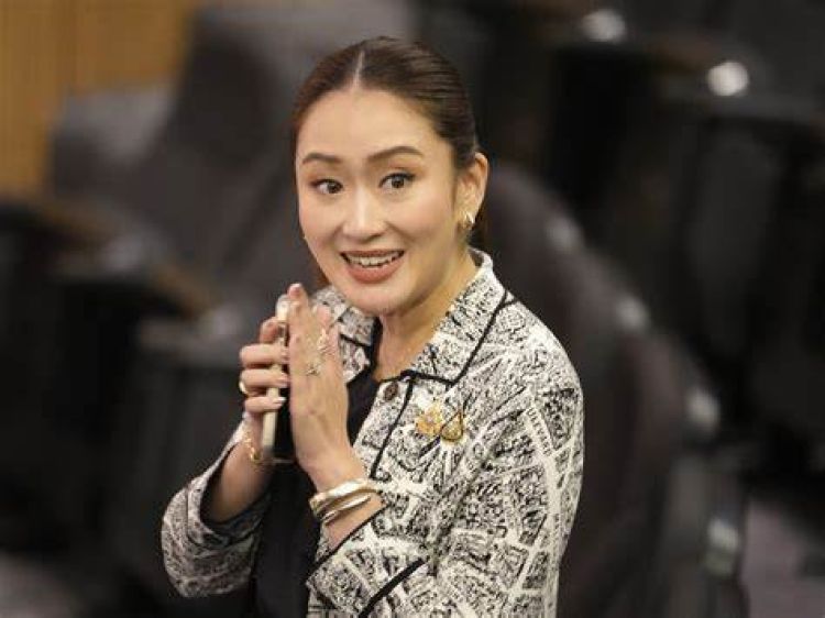 कान्छी थाई प्रधानमन्त्री पेटोङटार्नको घडीको मूल्य ५० लाख डलर, अरु सम्पत्ति कति ?