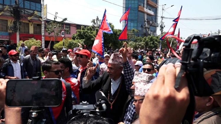 राप्रपाको प्रदर्शन विजुलीबजार केन्द्रित, सांसदहरु सिंहदरबारमा