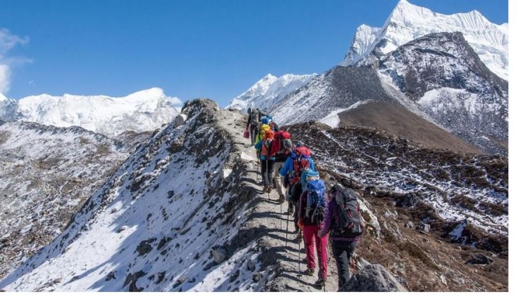  पर्यटकले भरिभराउ बन्यो खुम्बुः एकैदिन सात सय पर्यटकको आगमन