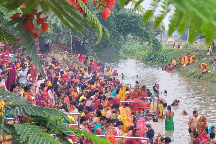 आज जानकी नवमी: साही स्नान सम्पन्न, मधेश प्रदेशमा सार्वजनिक विदा