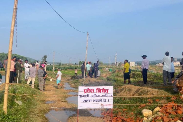 जमिन भासिँदा हराएको गाडी अझै भेटिएन, पाँचौ दिनमा भूगर्भविद्‍ले थाले अध्ययन
