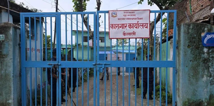 कैलाली कारागार कैदीबन्दीको नियन्त्रणमा, सुरक्षाकर्मी प्रवेश गर्न सकेनन्