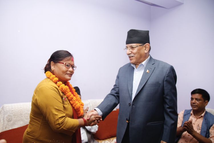 पालुङटारकी नेसपा नेतृ सुशिला श्रेष्ठ माओवादी केन्द्रमा प्रवेश