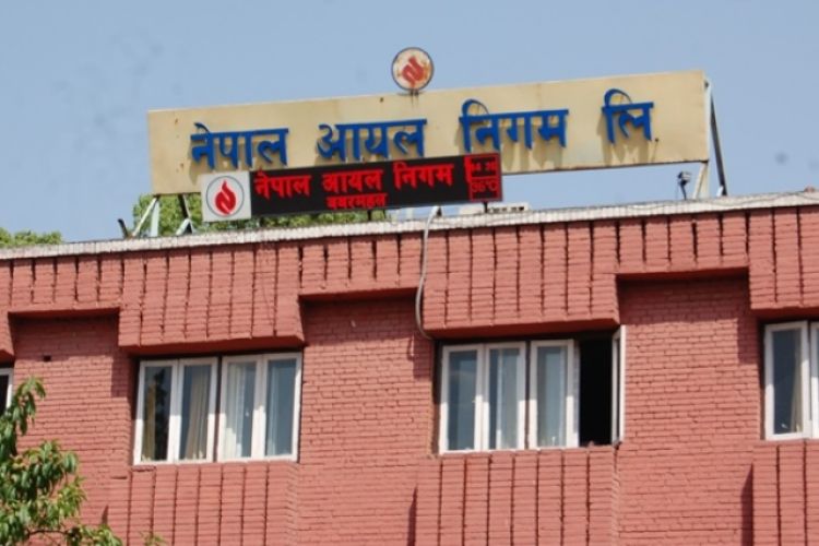  पृथ्वी राजमार्गमा पेट्रोलियम पदार्थको अभाव छैन : आयल निगम