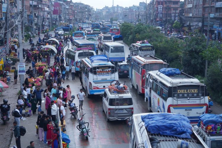 एकैदिन बाहिरिए १ लाख ११ हजार