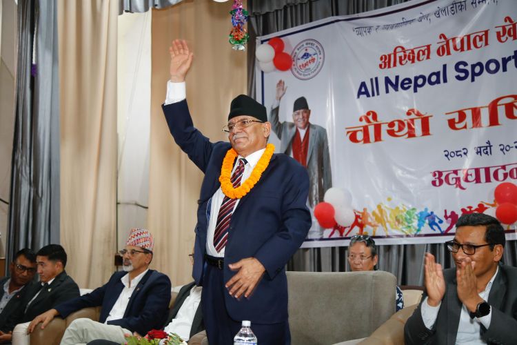 माओवादीको आक्रामक हस्तक्षेप बिना खेल क्षेत्रको बिकास सम्भव छैन : प्रचण्ड