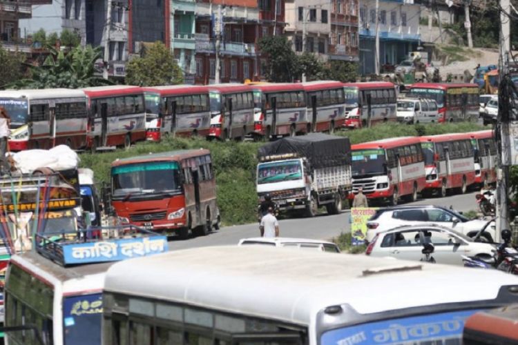 काठमाडौं उपत्यका भित्रिन र काठमाडौं उपत्यकाबाट बाहिरिन ३ दिनसम्म रोक 