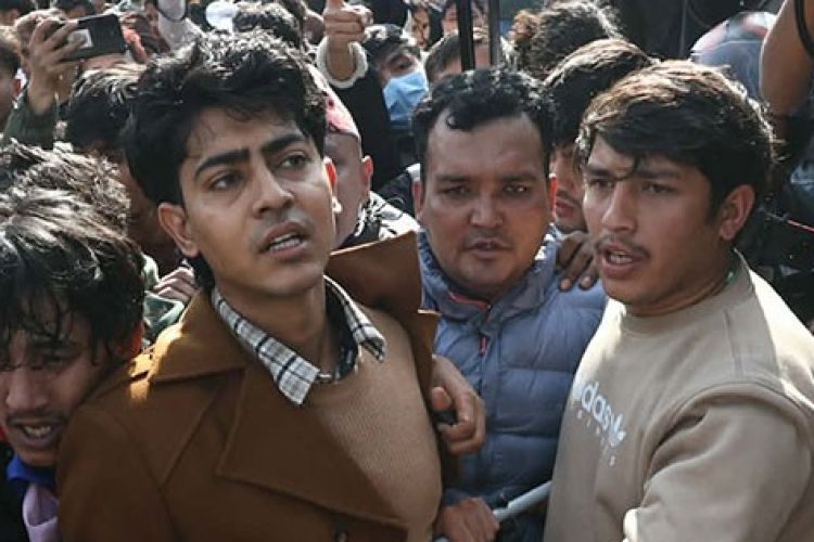 सामूहिक गिरफ्तारी दिन भद्रकालीतर्फ लम्कियो मिराजको टोली, प्रहरीले माइतीघरमा रोक्यो
