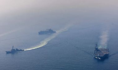 अमेरिकाले विनाशकारी युद्धपोत इरान नजिक तैनाथ गरेको पुष्टि